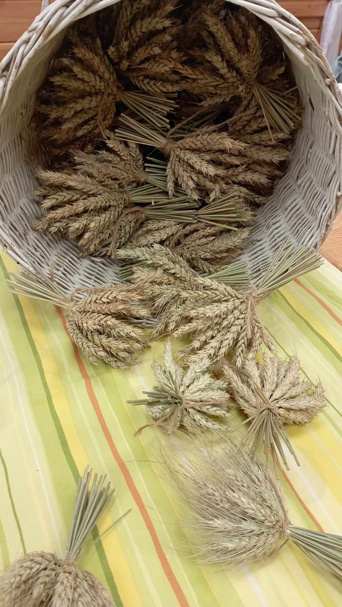 Warsztaty Tworzenia Tradycyjnego Wieńca Dożynkowego III